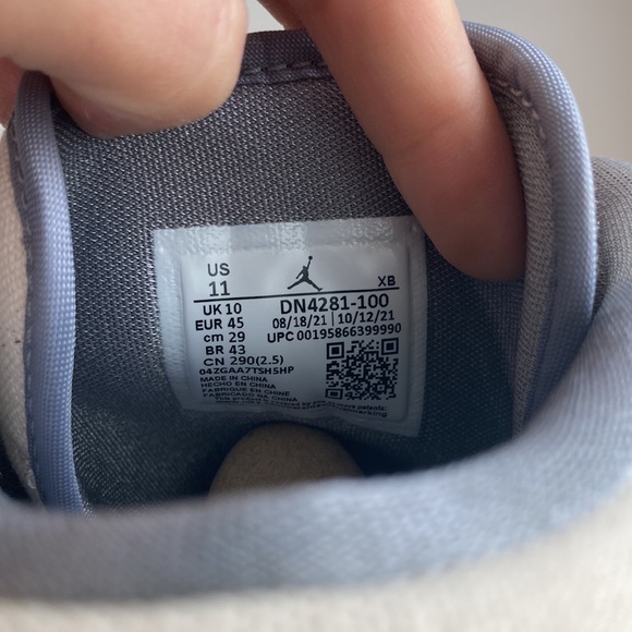 Air jordan 1 mid coconut milk - Picture 8 of 9